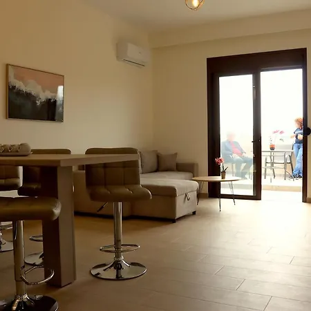 Sea Breeze Apartmán Haraki